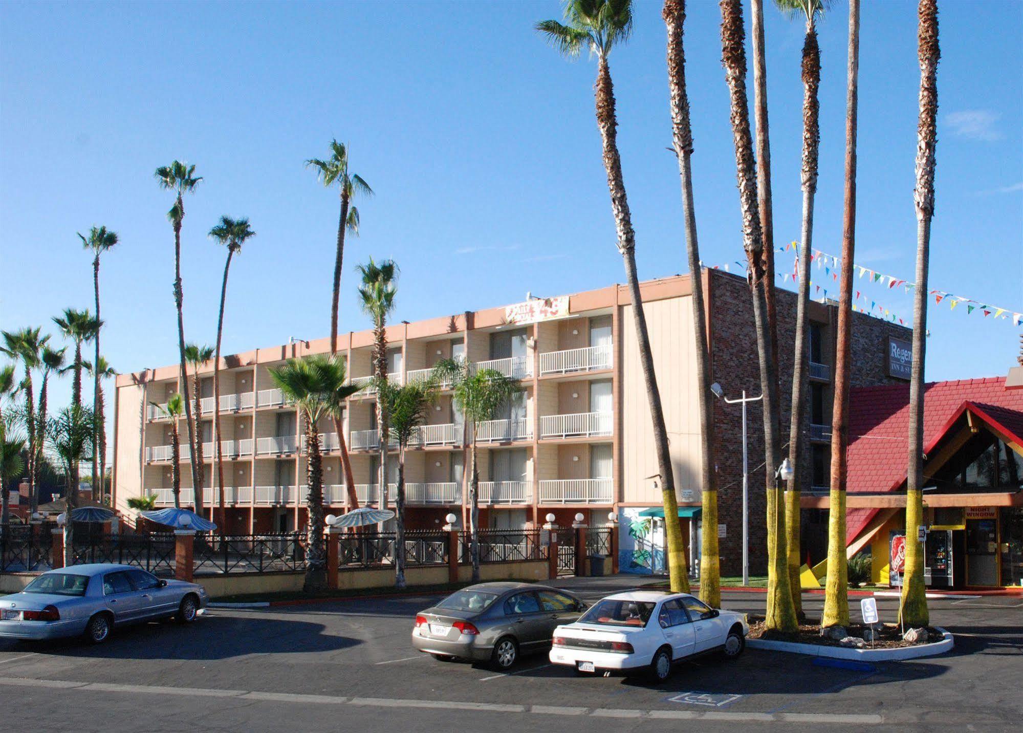 Regency Inn And Suites Baldwin Park Exterior foto